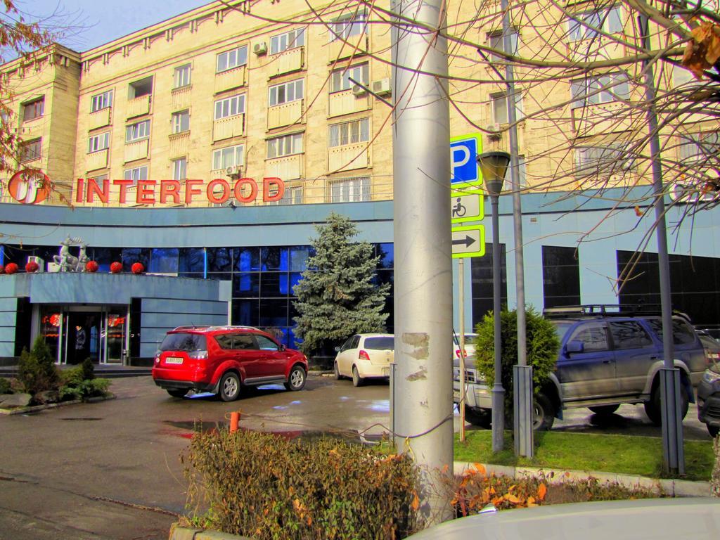 Guest House On Kaldaiakova 38 Almati Kültér fotó