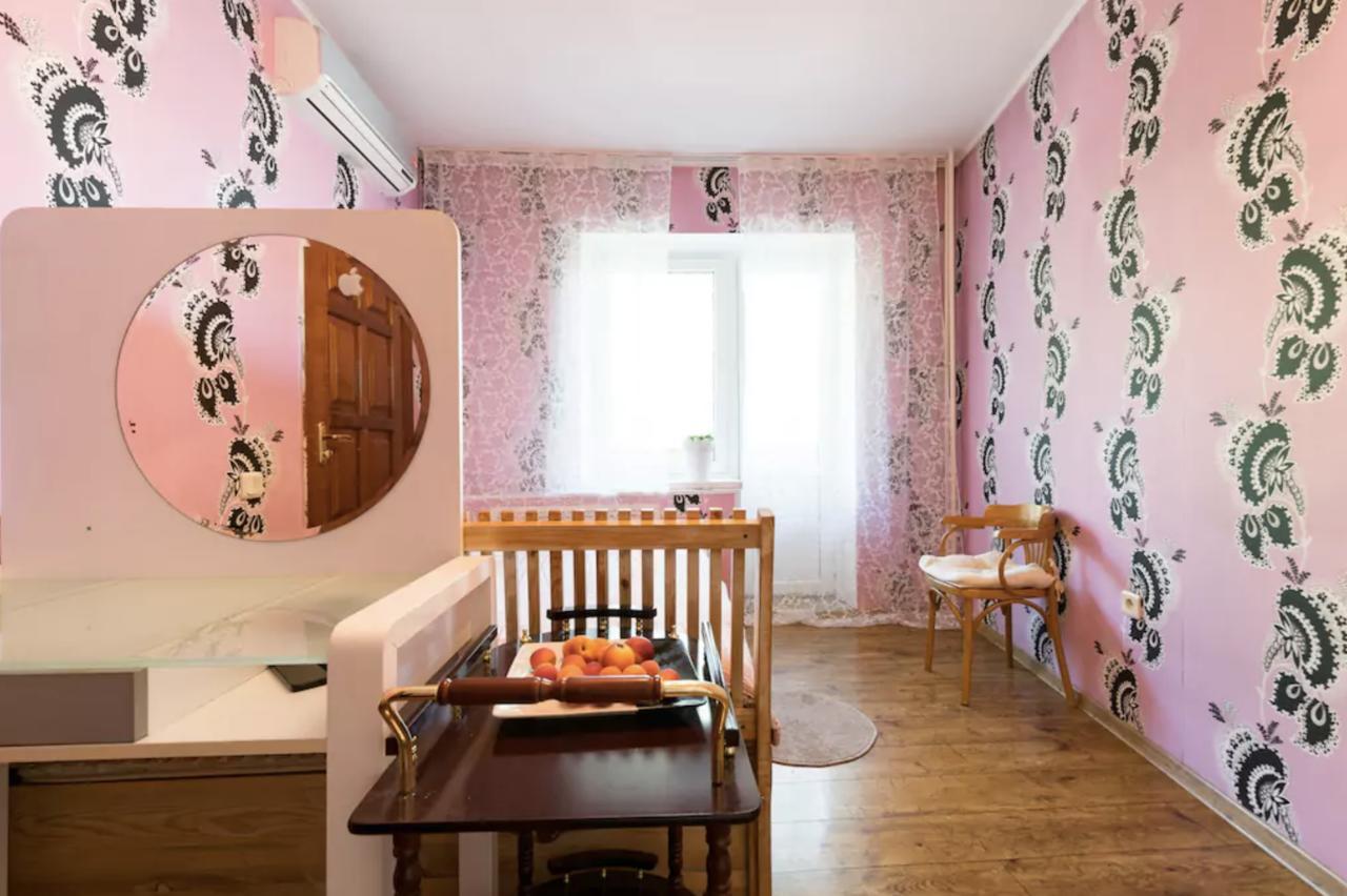 Guest House On Kaldaiakova 38 Almati Kültér fotó